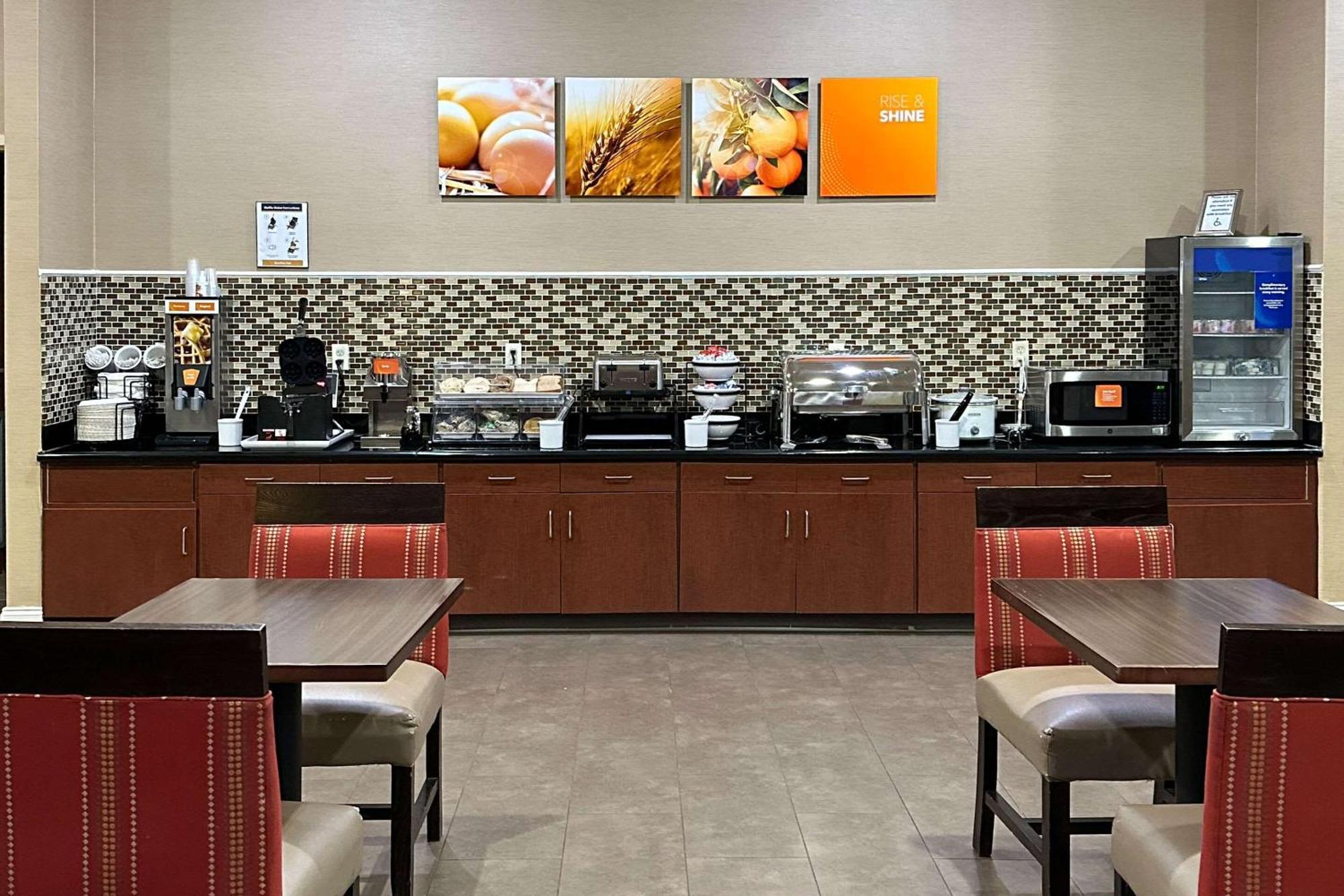 Comfort Inn & Suites Rogersville Εξωτερικό φωτογραφία